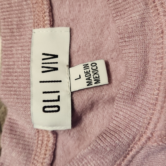 ❤️ 3/$20 bundle me! Oli Viv women's crop sweatshirt size large off purple - Picture 3 of 6